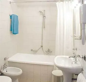 Airmotel فندق